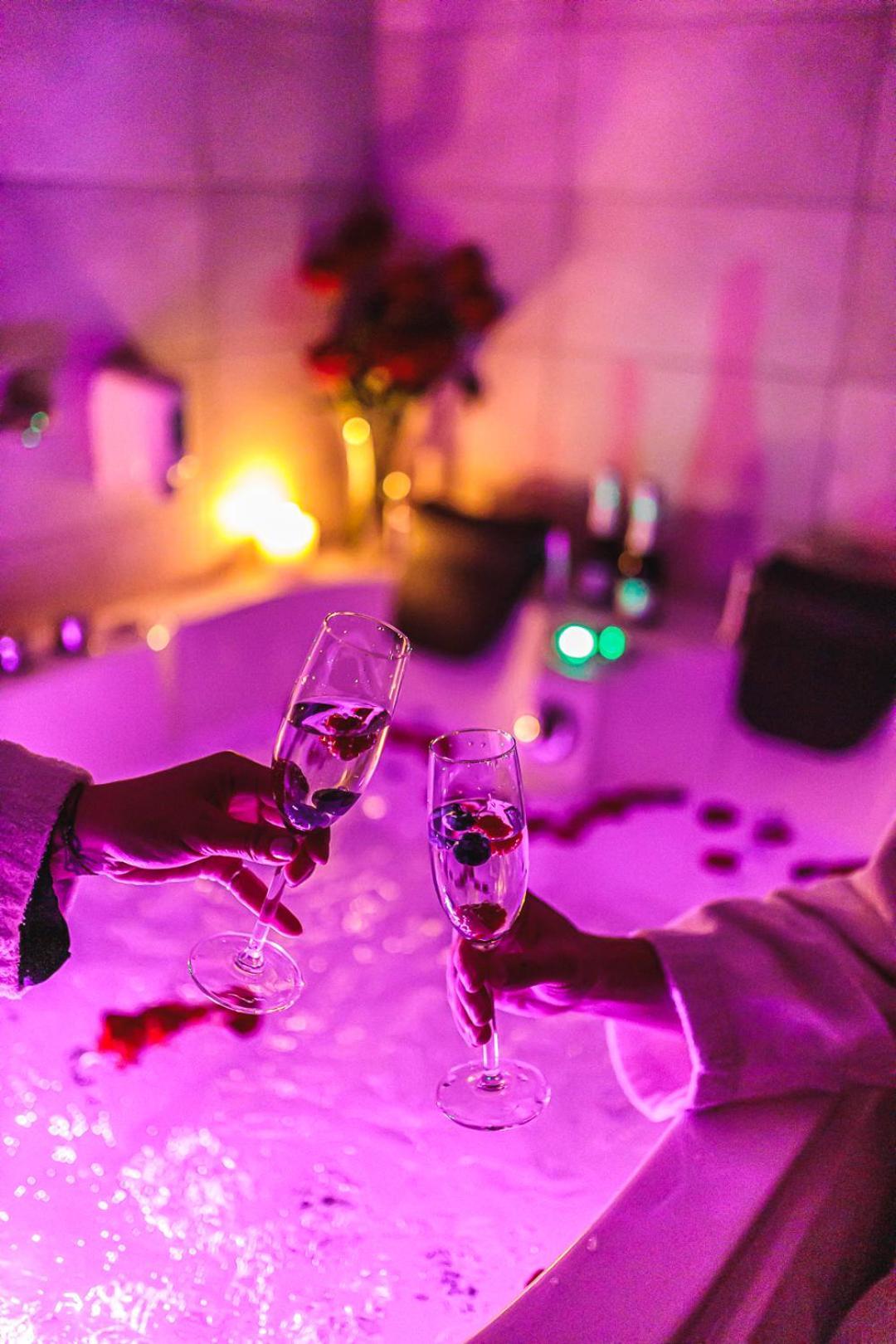 Hotel Akwawit Лешно Екстериор снимка