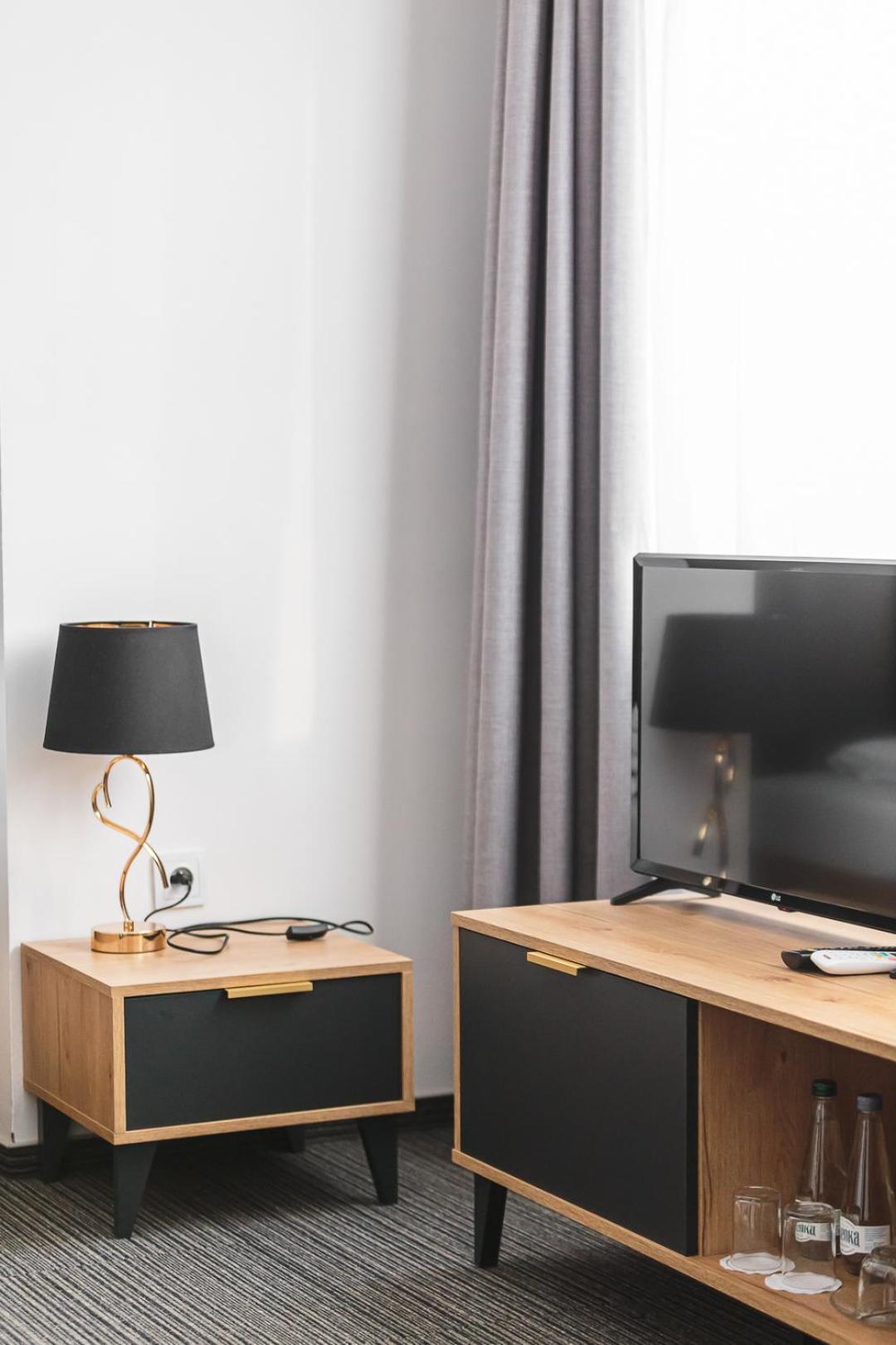 Hotel Akwawit Лешно Екстериор снимка