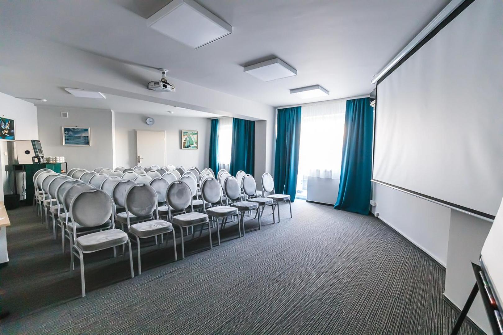 Hotel Akwawit Лешно Екстериор снимка
